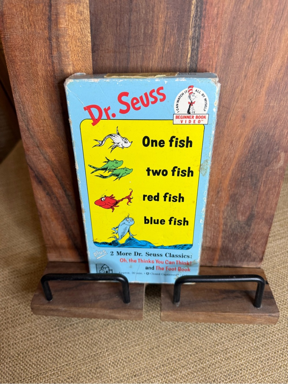 1980s Dr. Seuss One Fish Two Fish Red Fish Blue Fish VHS tape